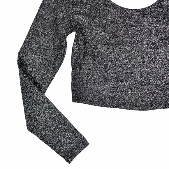 Shimmer Crop - Picture 2 of 3